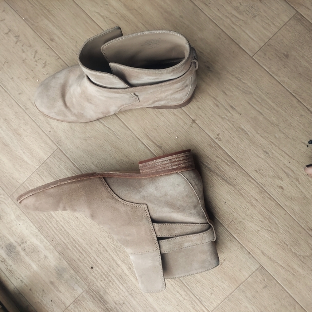 10m Tory Burch Brooke Ankle Bootie Beige Suede Moto Boots Womens‎ - Picture 7 of 13